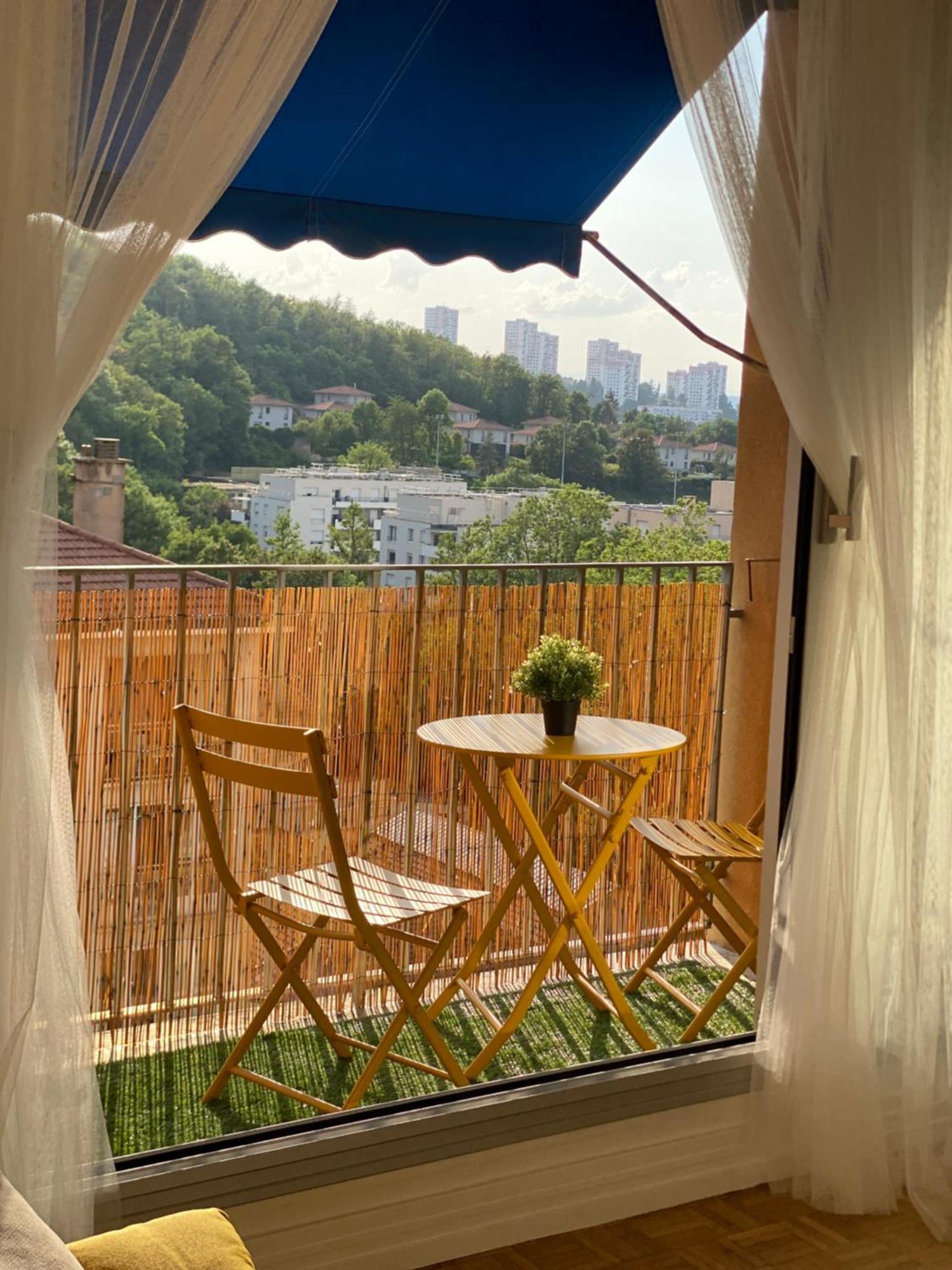 Bergson Top - Appart 80M2, 2 Grandes Chambres, Entierement Renovee Et Equipee, Lumineux, Wifi, Balcon, Calme, Vue Imprenable Saint-Etienne  Extérieur photo