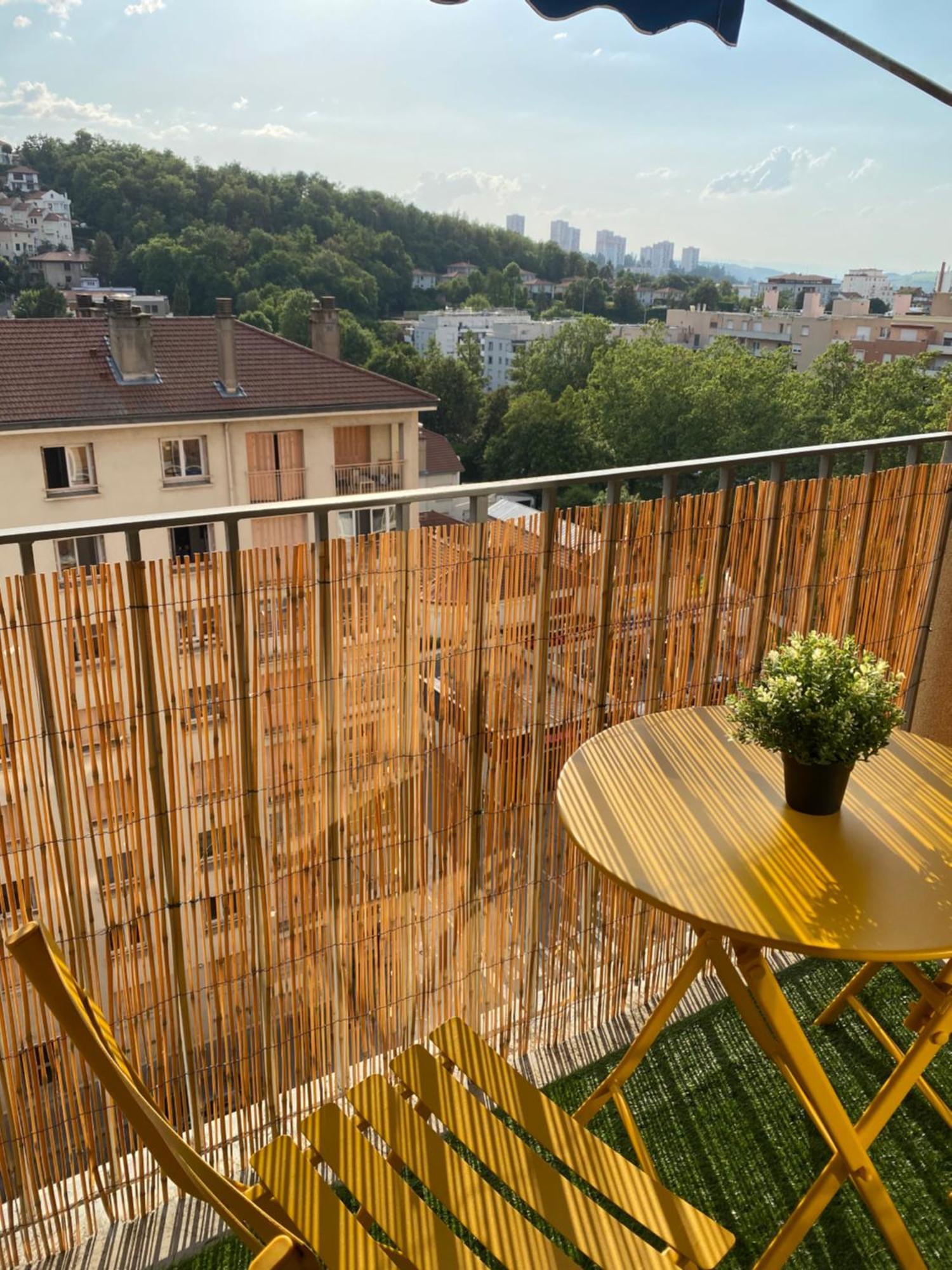 Bergson Top - Appart 80M2, 2 Grandes Chambres, Entierement Renovee Et Equipee, Lumineux, Wifi, Balcon, Calme, Vue Imprenable Saint-Etienne  Extérieur photo